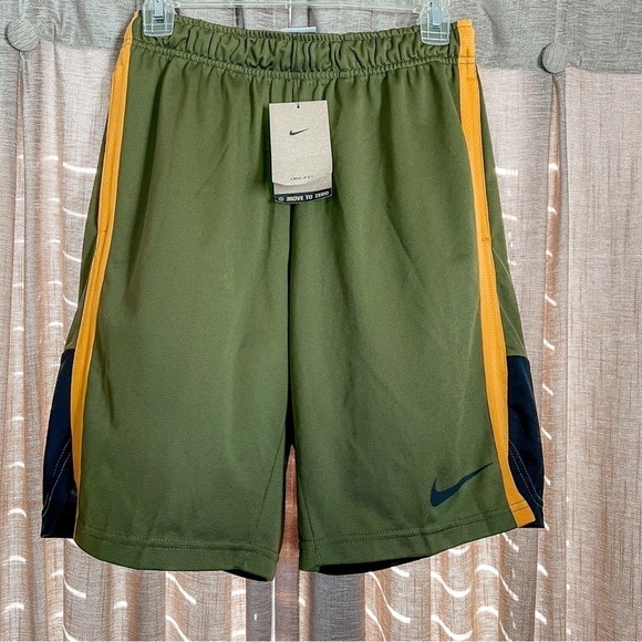 NWT Nike Men's Rough Green Dri-FIT Knit Hybrid 9" Training Shorts Size Small - Picture 4 of 13